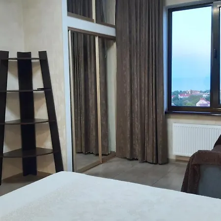 студия с видом на море